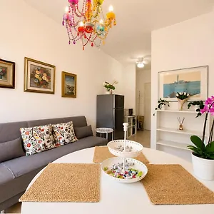 Mimosa Suite